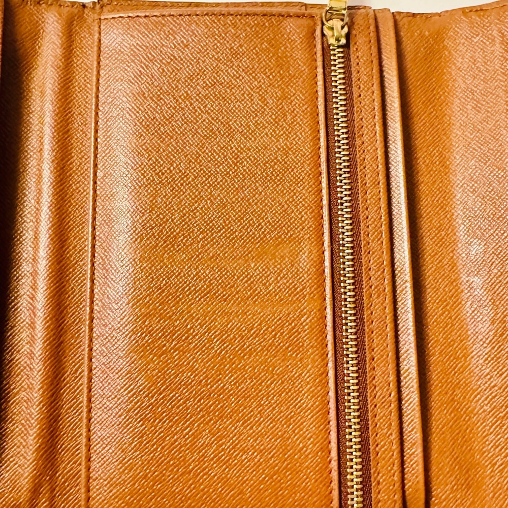 Louis Vuitton Brown and Gold Monogram Wallet - Picture 14 of 15